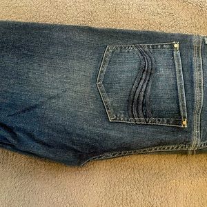 White House Black Market WHBM Contour 8